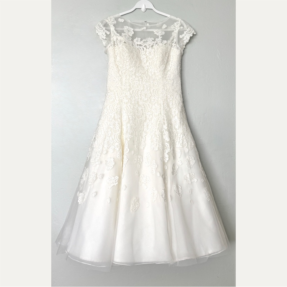 Oleg Cassini Ivory Embellished Lace Cap Sleeves Tea-Length Wedding Dress CMK513
